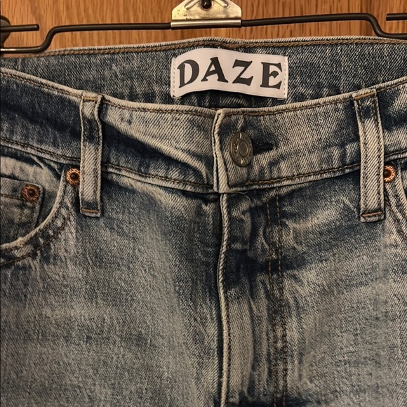 NWOT Daze Women's Straight Leg Jeans - Light Blue 32 - Picture 2 of 7